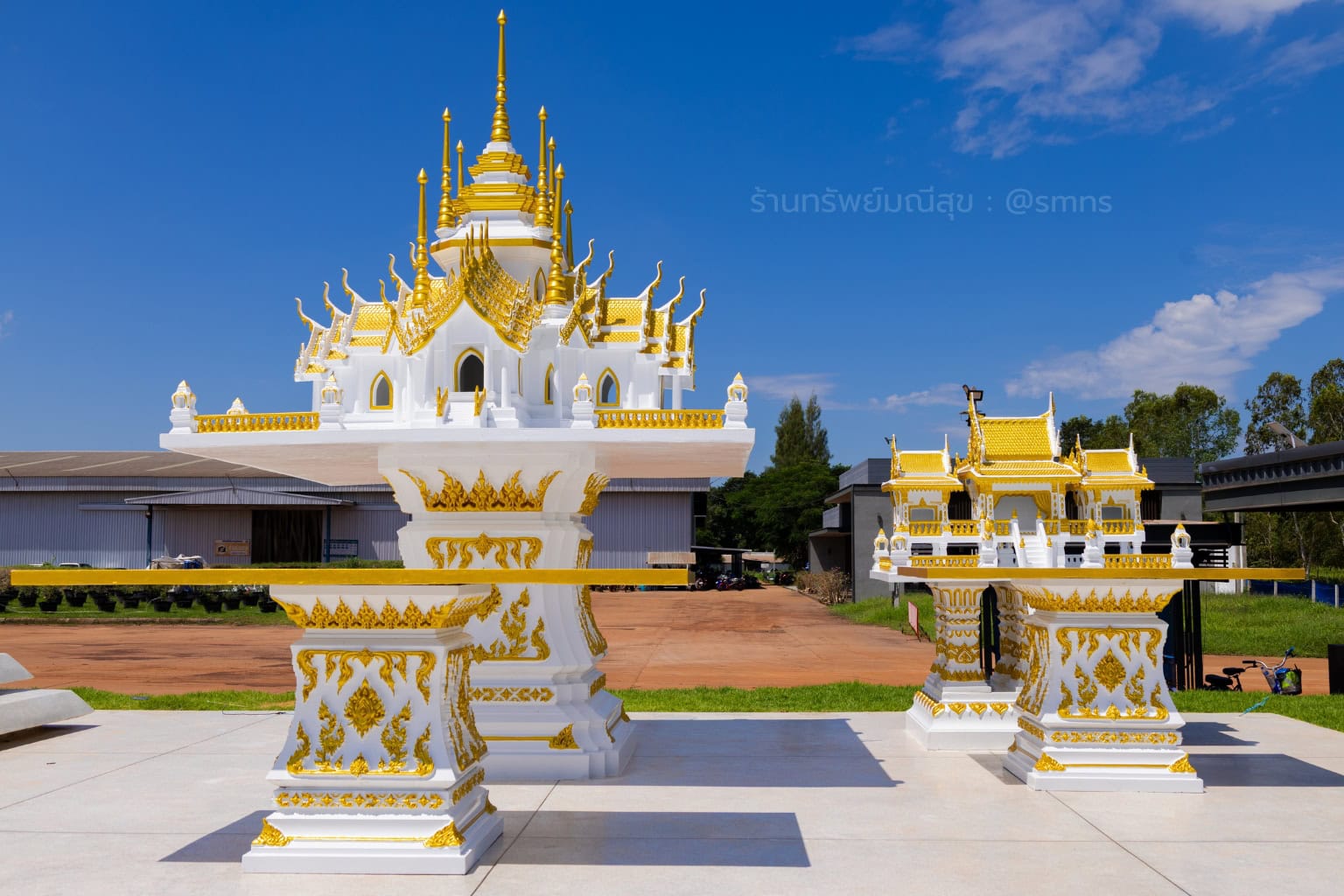 ชุดศาลพระภูมินพยอดและศาลตายาย XL-0013 หลังติดตั้งที่โรงแป้งมันดีไวน์สตาร์ช