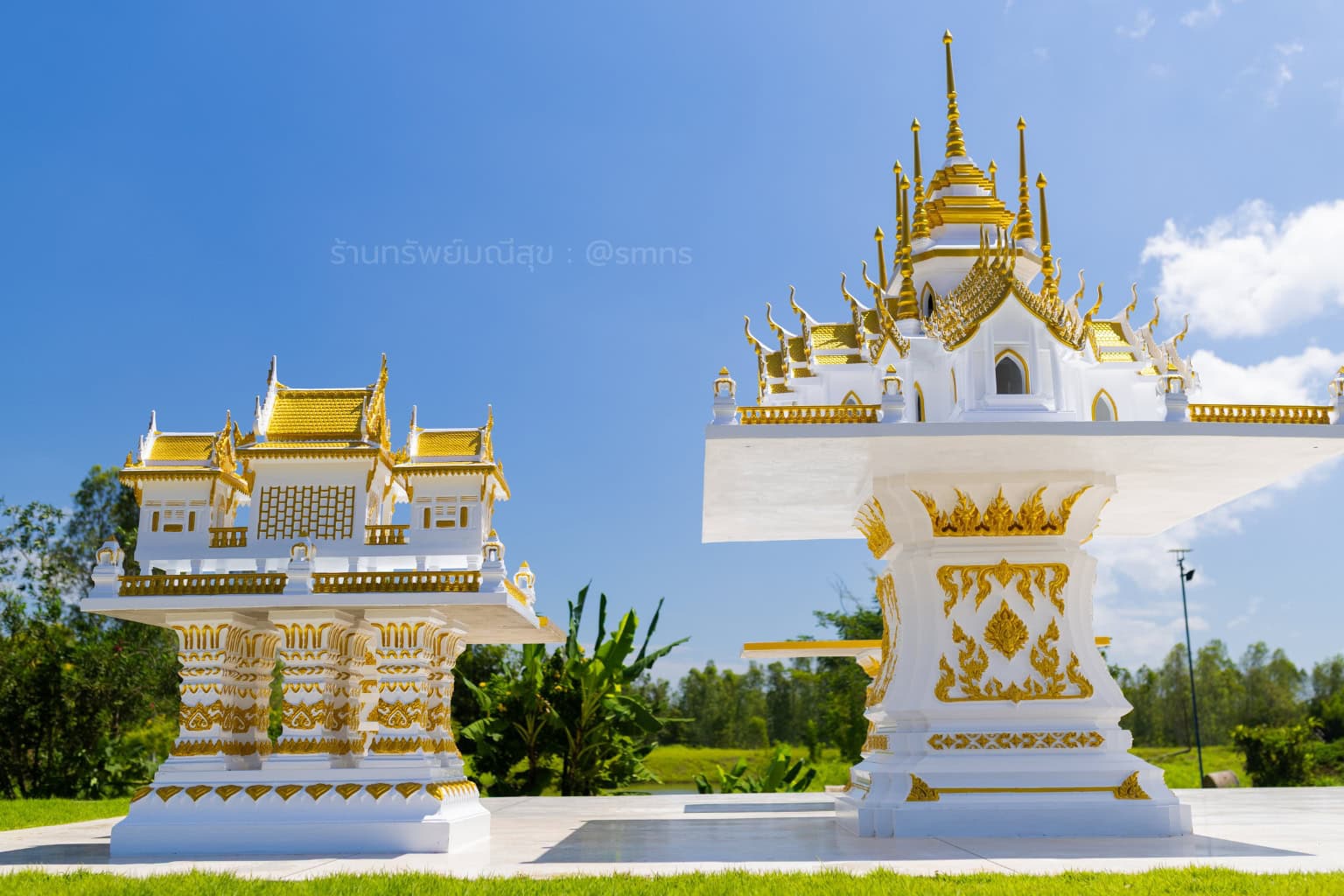 ศาลตายายตรีวิมานราชมงคลและศาลพระภูมินพยอด XL-0013